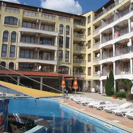 Vs Luxury Apartament In Royal Dreams Complex サニービーチ